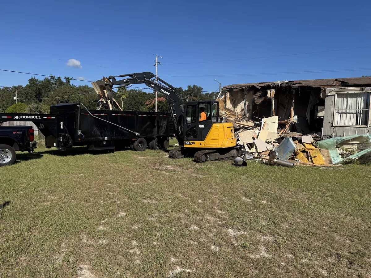 Mobile home demolition and removal in Tampa Bay